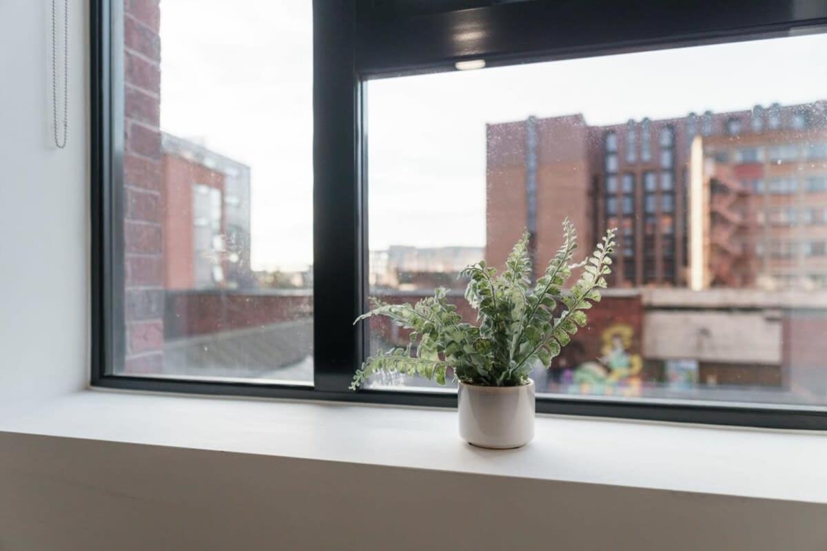 Modern 1 Bed Apartment In Liverpool Centre Εξωτερικό φωτογραφία