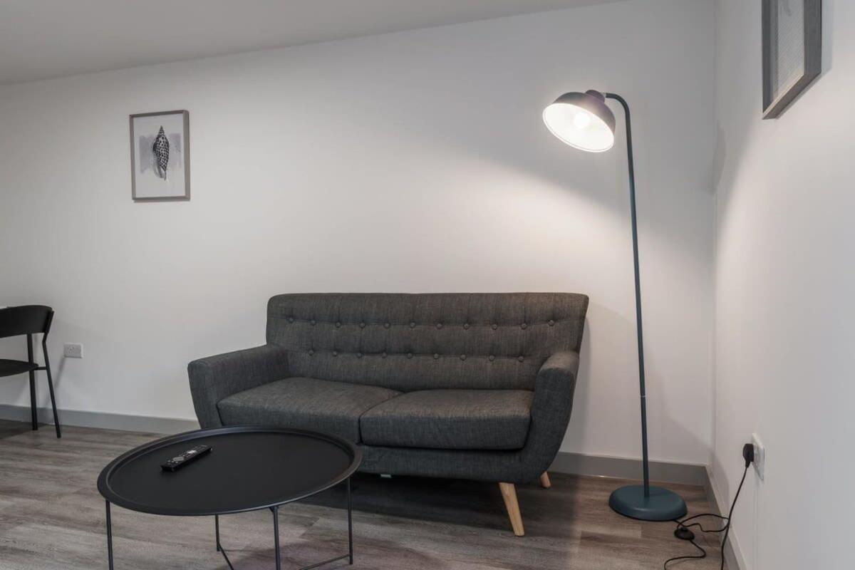 Modern 1 Bed Apartment In Liverpool Centre Εξωτερικό φωτογραφία