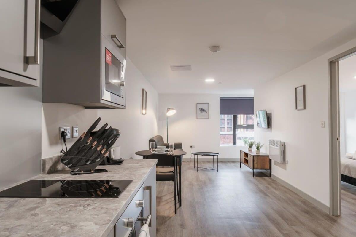 Modern 1 Bed Apartment In Liverpool Centre Εξωτερικό φωτογραφία