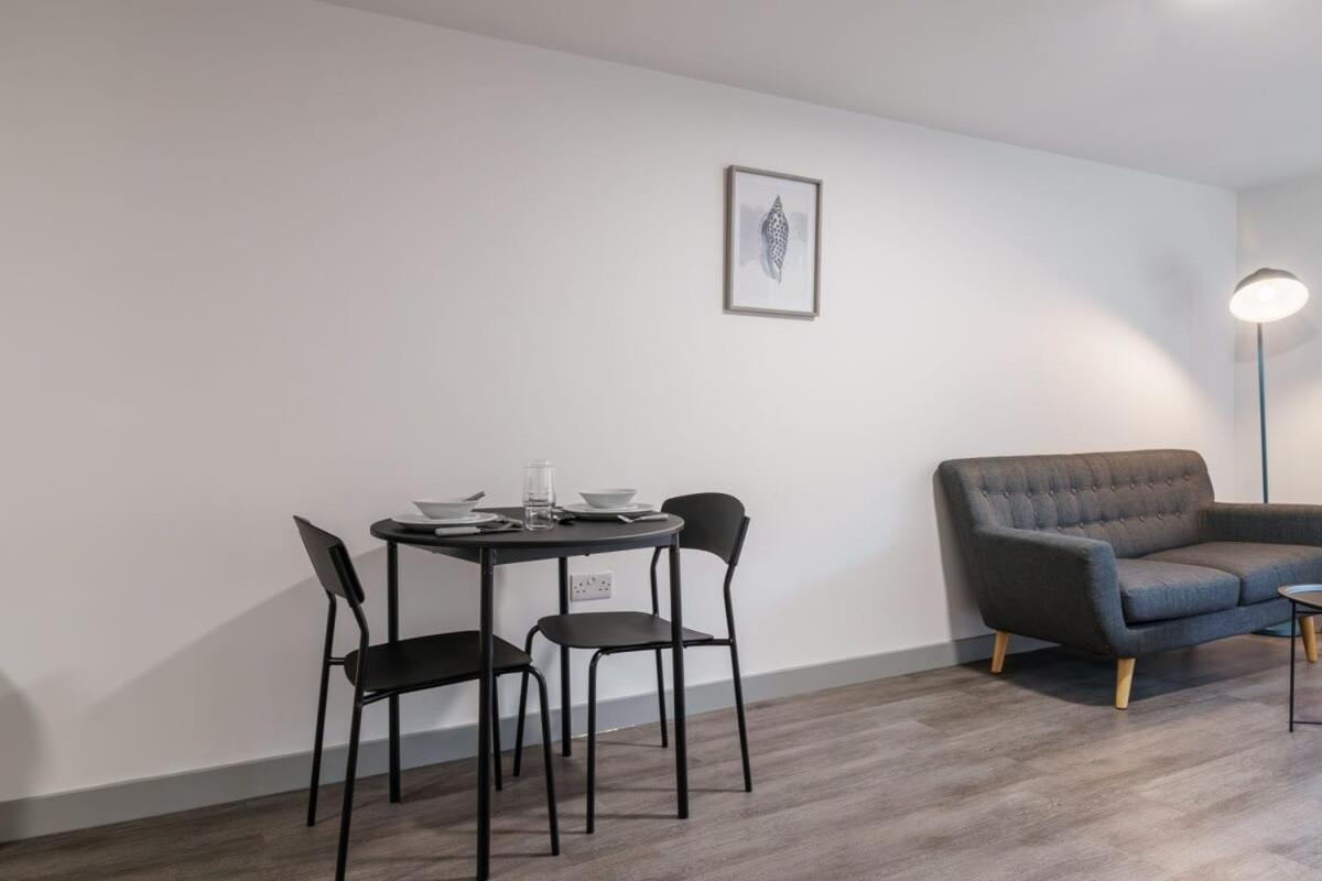 Modern 1 Bed Apartment In Liverpool Centre Εξωτερικό φωτογραφία